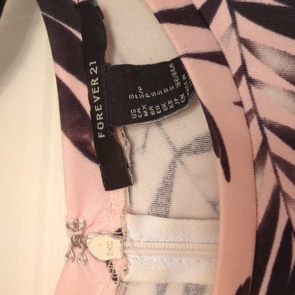 Forever 21 dress/tunic - Picture 2 of 5